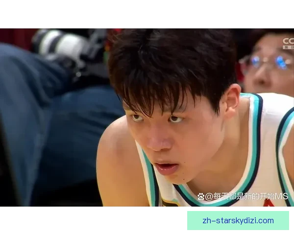 犯规失误偏多杨瀚森半场低迷 犯规失误偏多杨瀚森半场低迷