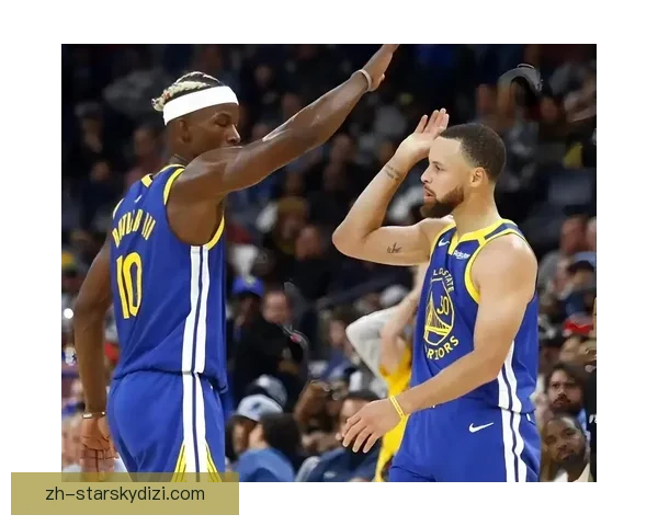 库里伤退勇士8人上双逆转活塞